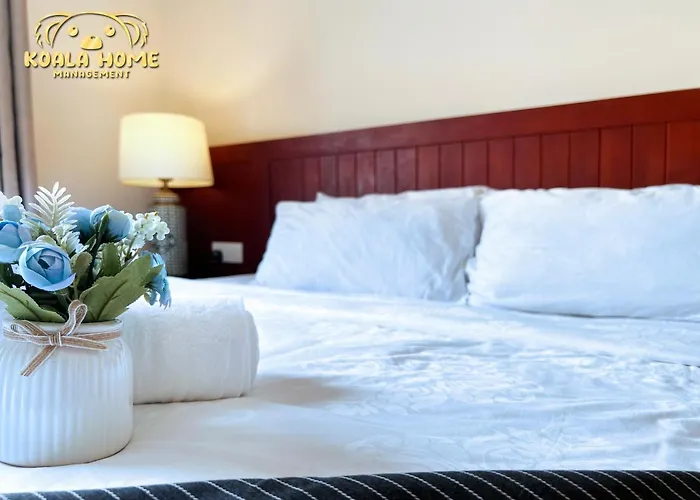 Riviera Hotel By Owner
